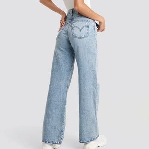 Levi’s rib cage wide leg jeans in light denim